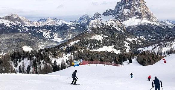 ski-and-snow-adventure-guides-best-slopes-in-europe-and-north-america-mid-content-2